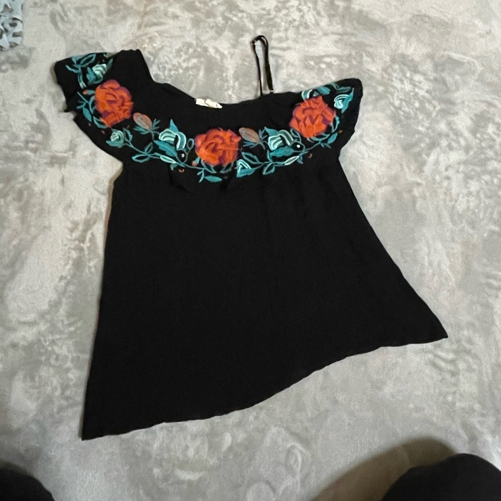 Floral black top